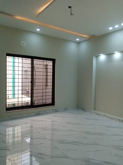 5 MARAL BRAND NEW HOUSE NEAR PARK