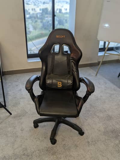 Boost Gaming Chair - Used | Comfortable | Adjustable | Good Condition