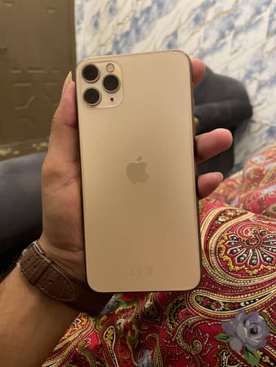 I am selling my i phone 11 Pro Max PTA Approved