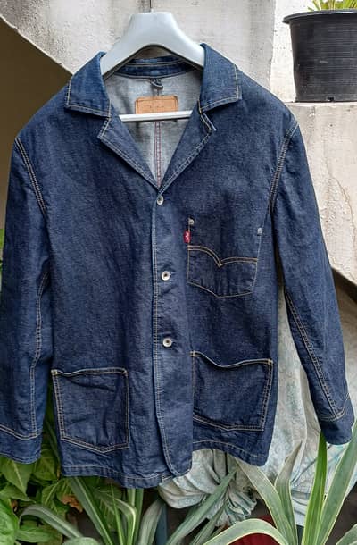 Levi's Slim Fitted Casual Coat. Very Good Condition.