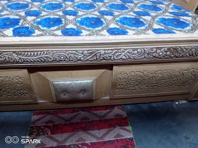 three pes without metros