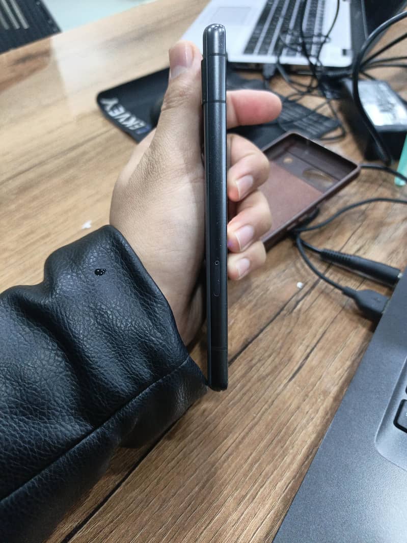 Google Pixel 7a | Price km ho jay gi 3