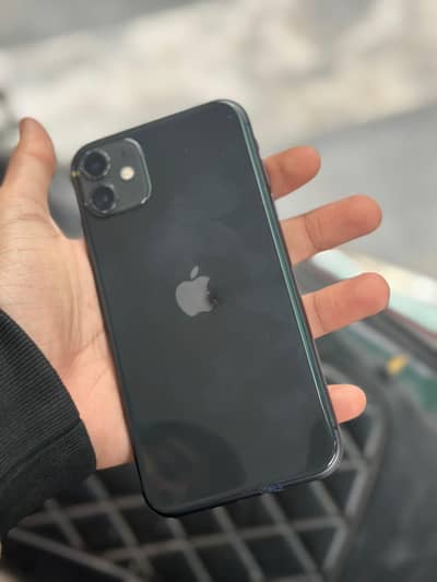iphone 11 10/10 condition