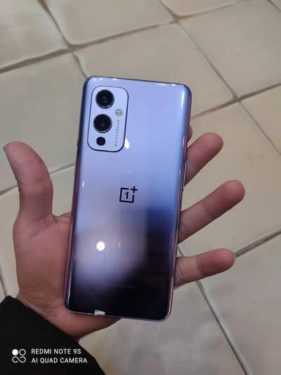 One plus 9 8gb / 128 gb Sim Lock