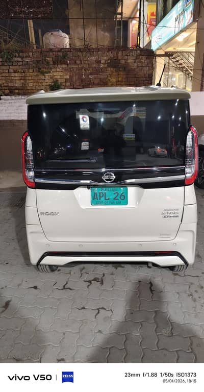 Nissan Roox hybird highway star  full option   03710064067