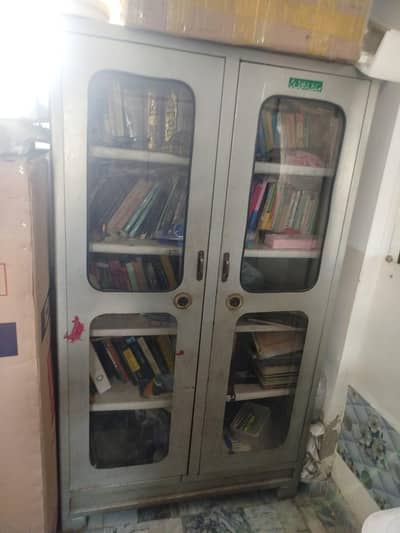 books clothes almari