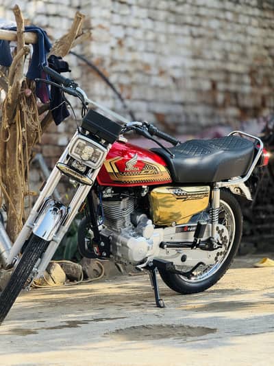 HONDA GOLD EDITION 2025