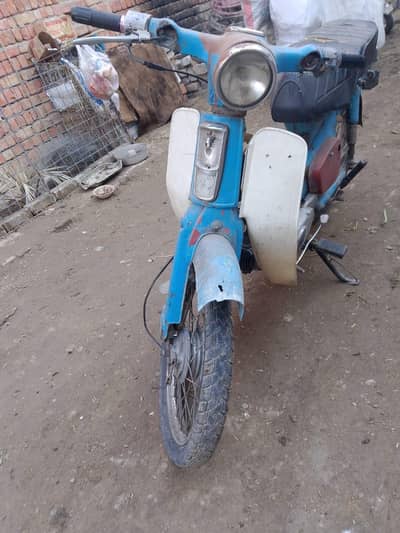 honda 50 cc for sale price is final Karachi register project bike