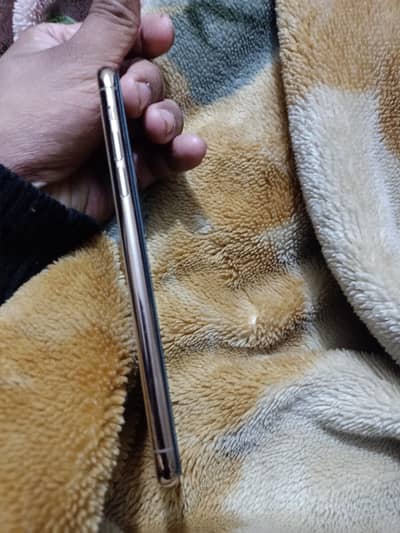 I phone 11 pro max bypass