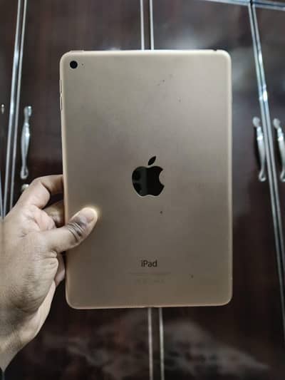 Apple Tab 10/9 condition  Faisalabad Abdullah colony Gali number 11