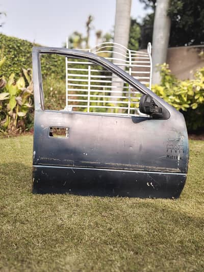 Suzuki Cultus Model 2000/1998 Right Driver Side Door