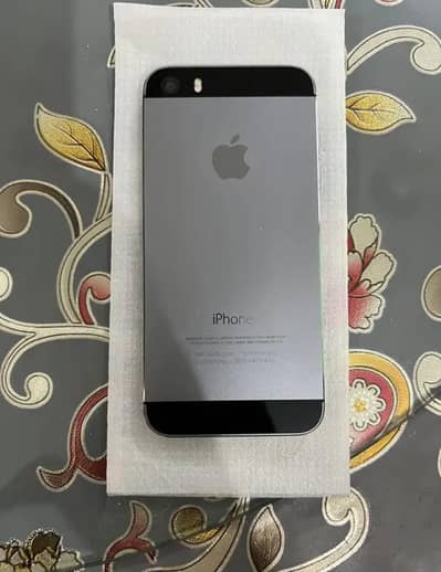 iphone 5S 64GB full box Whatsapp no 03414895928