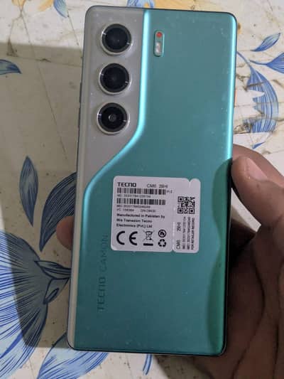 Tecno Camon 40 Pro