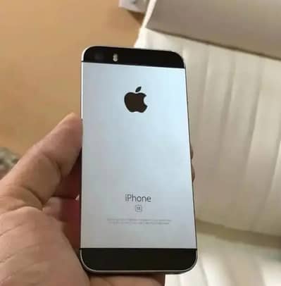 iphone 5S 64GB full box Whatsapp no 03218699679