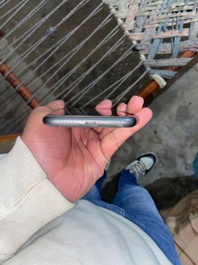 Iphone. 11. Water pack