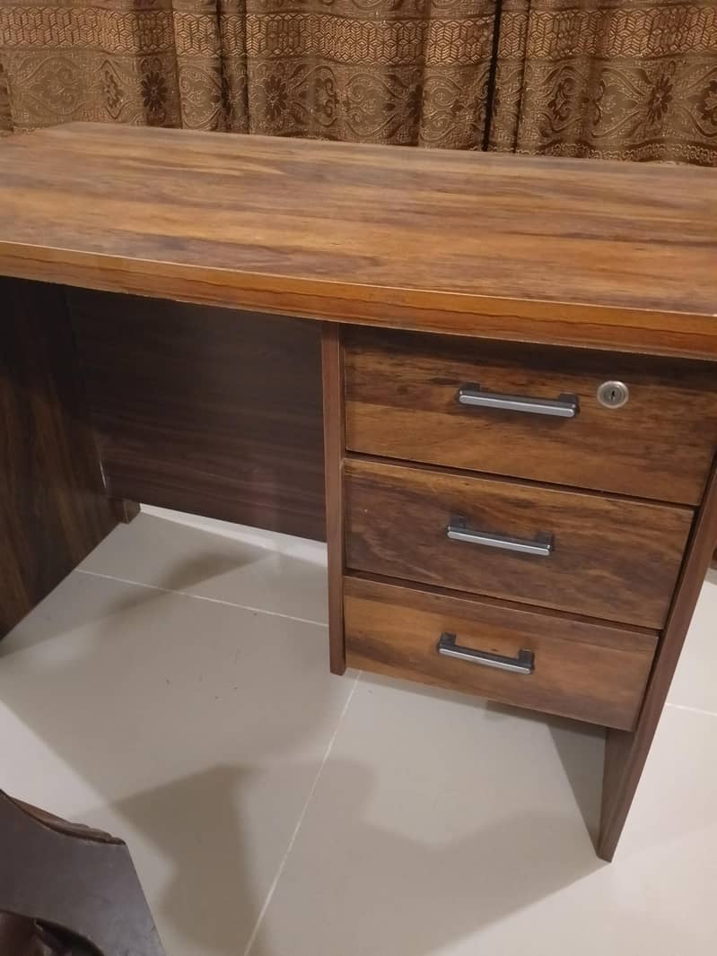 Study Tablel Office table 0