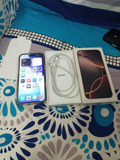 Apple iphone 16 pro max 512 10/10 with box