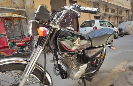 Honda 125cc 2016 model only WhatsApp 03=29=35=56=1=32
