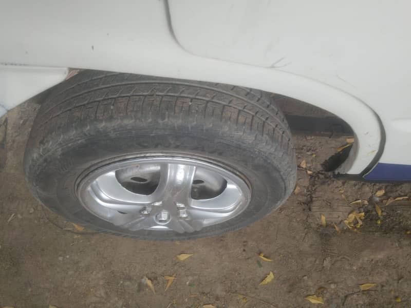 ایک لیٹر میں 18 کلومیٹر کرتی ہے 12