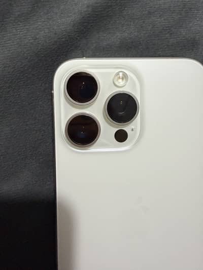 Apple iPhone 15 Pro Max