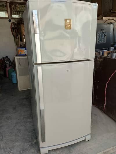 Dawlance Fridge Medium Size 12 cubic feet, Genuine, Like A Brand New