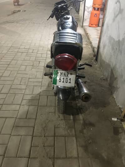 Bilkul fresh condition ma ha