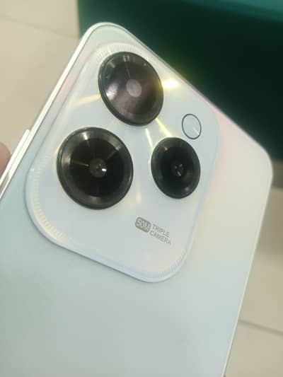 infinix hot 40 pro all ok  03211142011