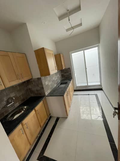 7 MARLA UPPER PORTION AVAILABLE FOR RENT