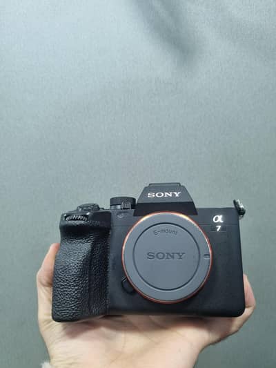 sony a7iv body