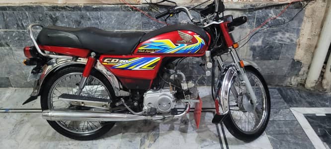 bike me kisi qisam ka koi masla ni h be awaz h like new