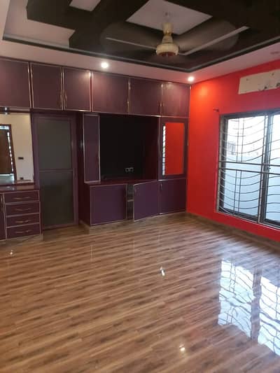 10 Marla Beautiful House For Rent In DHA 11 Rahbar With Gas