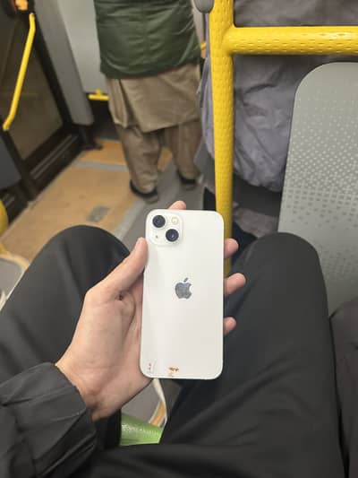 Iphone 13, White colour 10/10, 87 Health