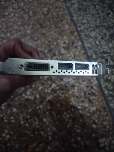 quadro 4000 gddr 5 256 bite