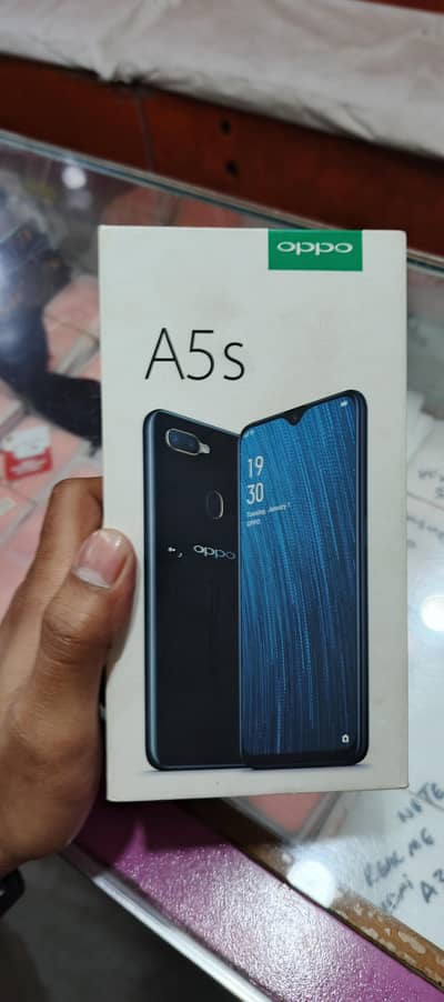 Oppo A5s 3/32 Ram
