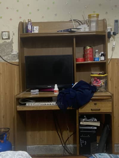 I m selling my gaming pc