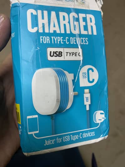 JUICE 25W USB-C MAINS CHARGER WITH 1.5 METRE INTEGRATED CABLE