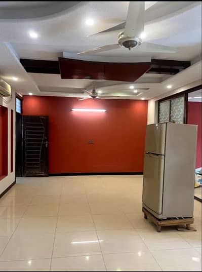 Ground portion available for rent in G-15