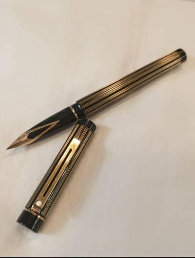 ORIGINAL ( RARE) SHEAFFER TARGA 14K GOLD NIB FOUNTAIN PEN