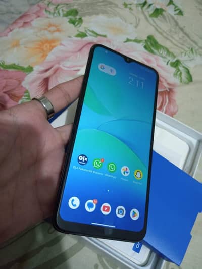 vivo y31 official with box 4/128
