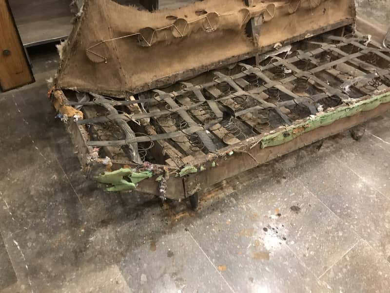 Center Table and seaty 6