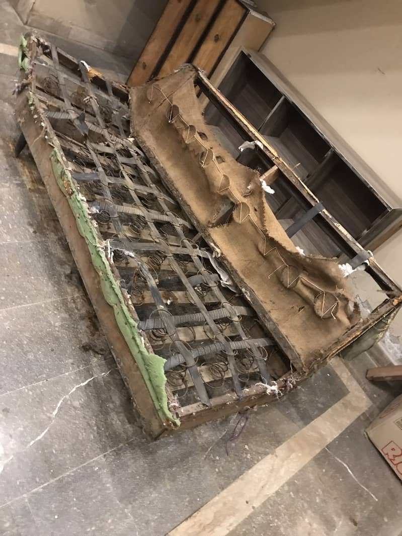 Center Table and seaty 7