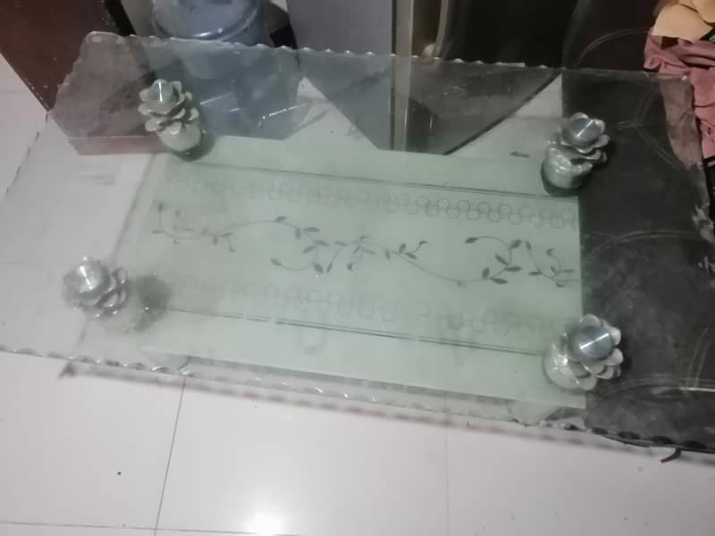 glass table 1