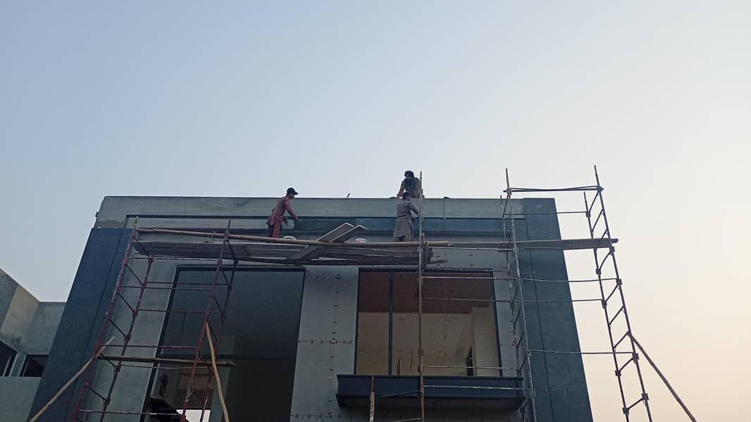 Need job site supervisor 0