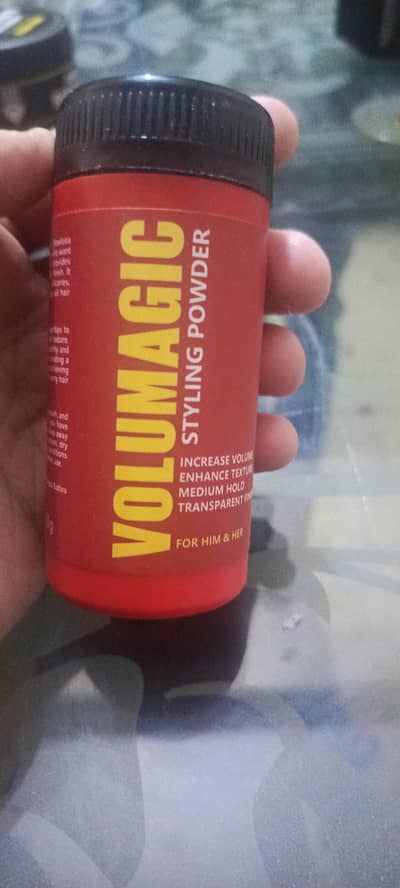 LUSH 'N LURE Volumagic Styling Powder. – Used 5 times