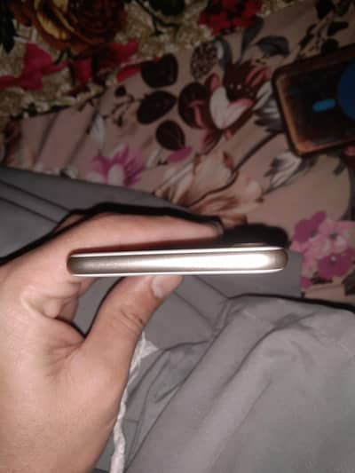 Iphone 7 32gb battery service finger work lush condition