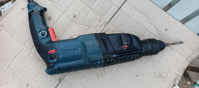 Hilty Drill Machine. Bosch GBH 2-26 DRE Professiona