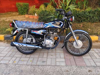 Honda 125 2025 Black