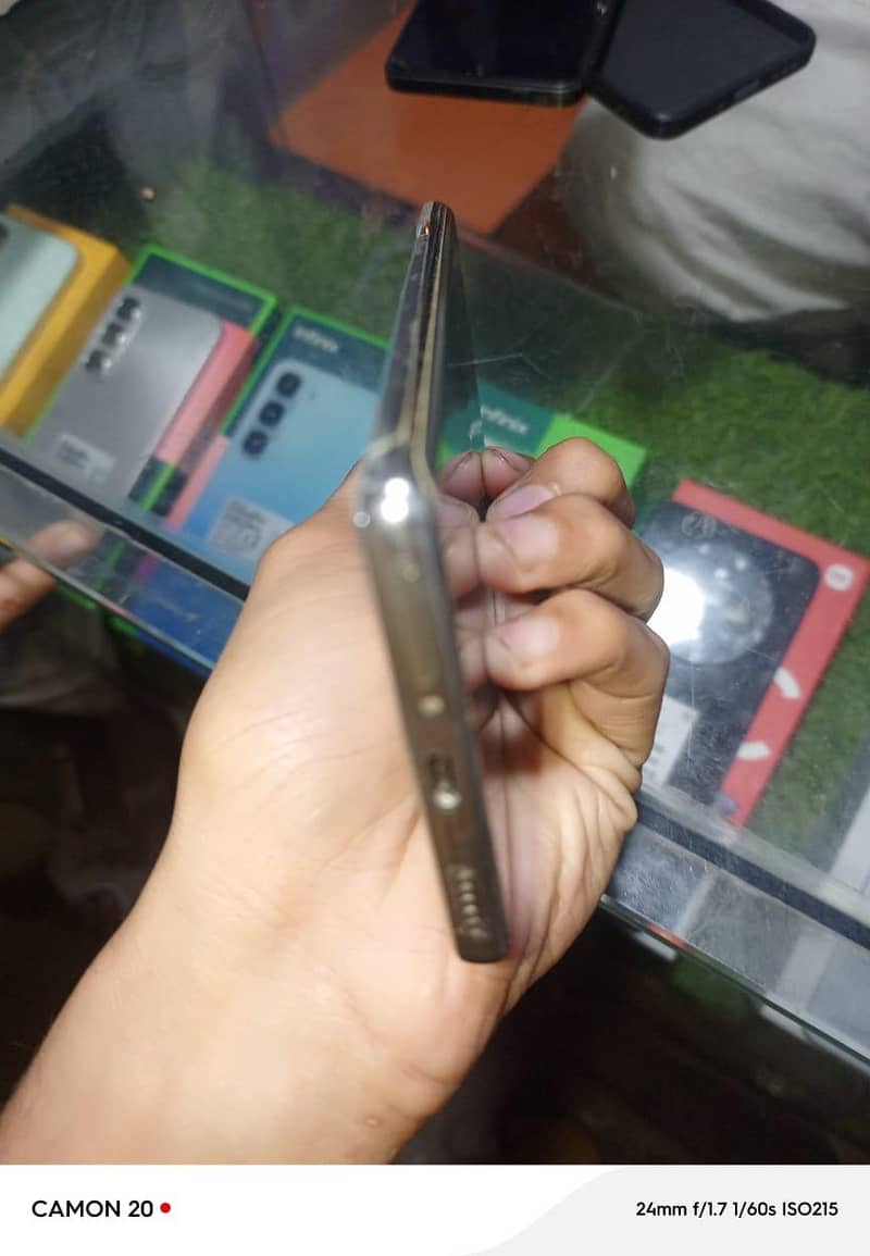 Techno camon 40 Pro 3