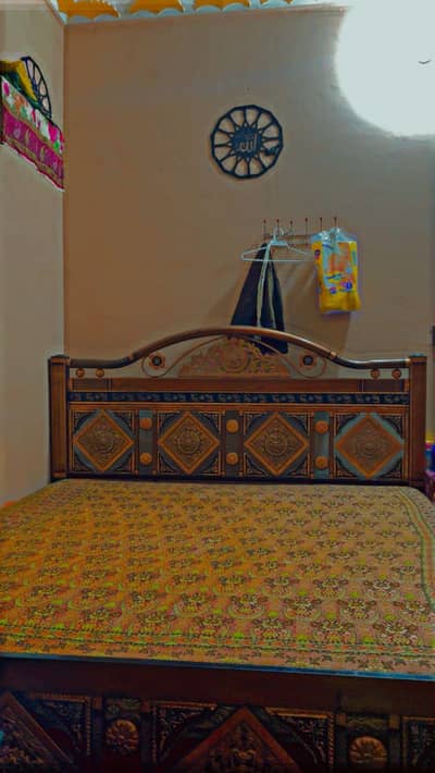 iron king size bed with medicated foam