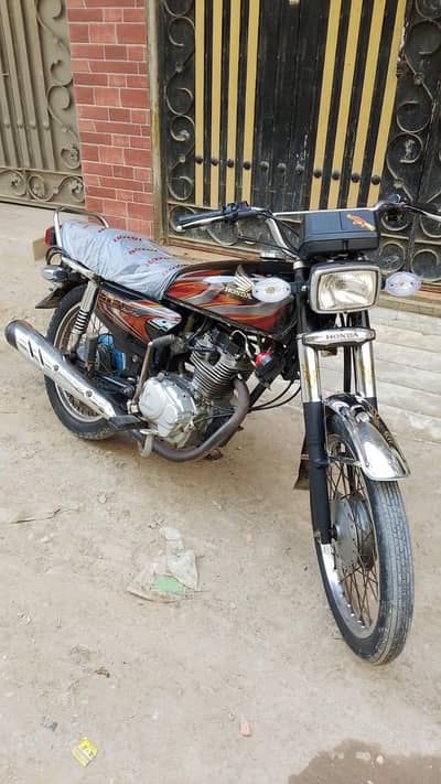 URGENT SELL HONDA CG 125 JUST LIKE NEW